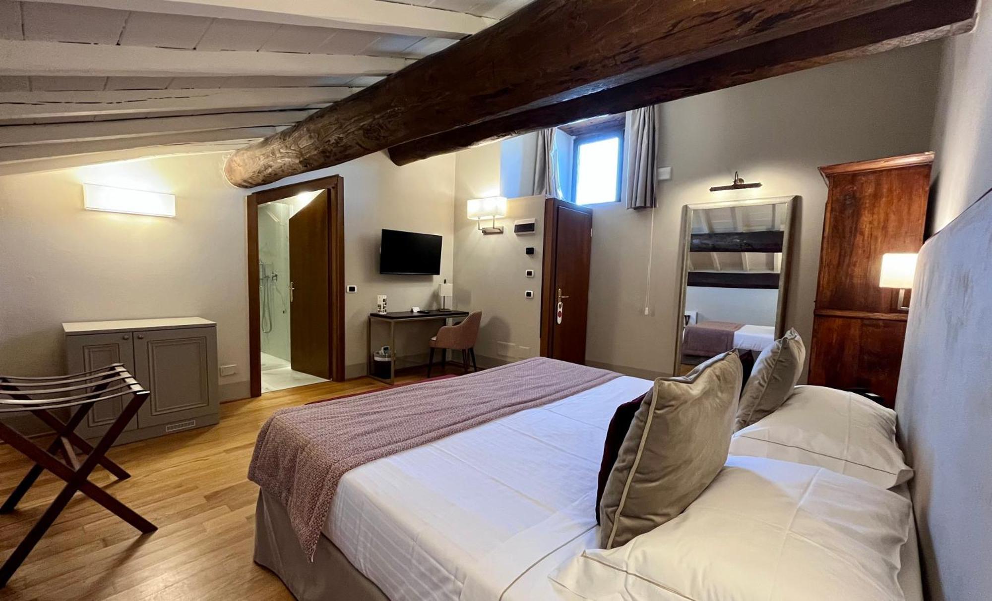 Relais Della Rovere Коле Вал д'Елза Стая снимка